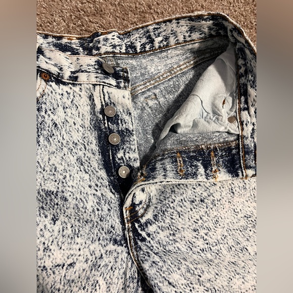 Vintage Acid Wash Levi’s 701 Student Fit 27x28 - Picture 6 of 7